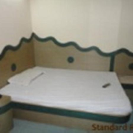 Hotel Hans International New Delhi Luaran gambar